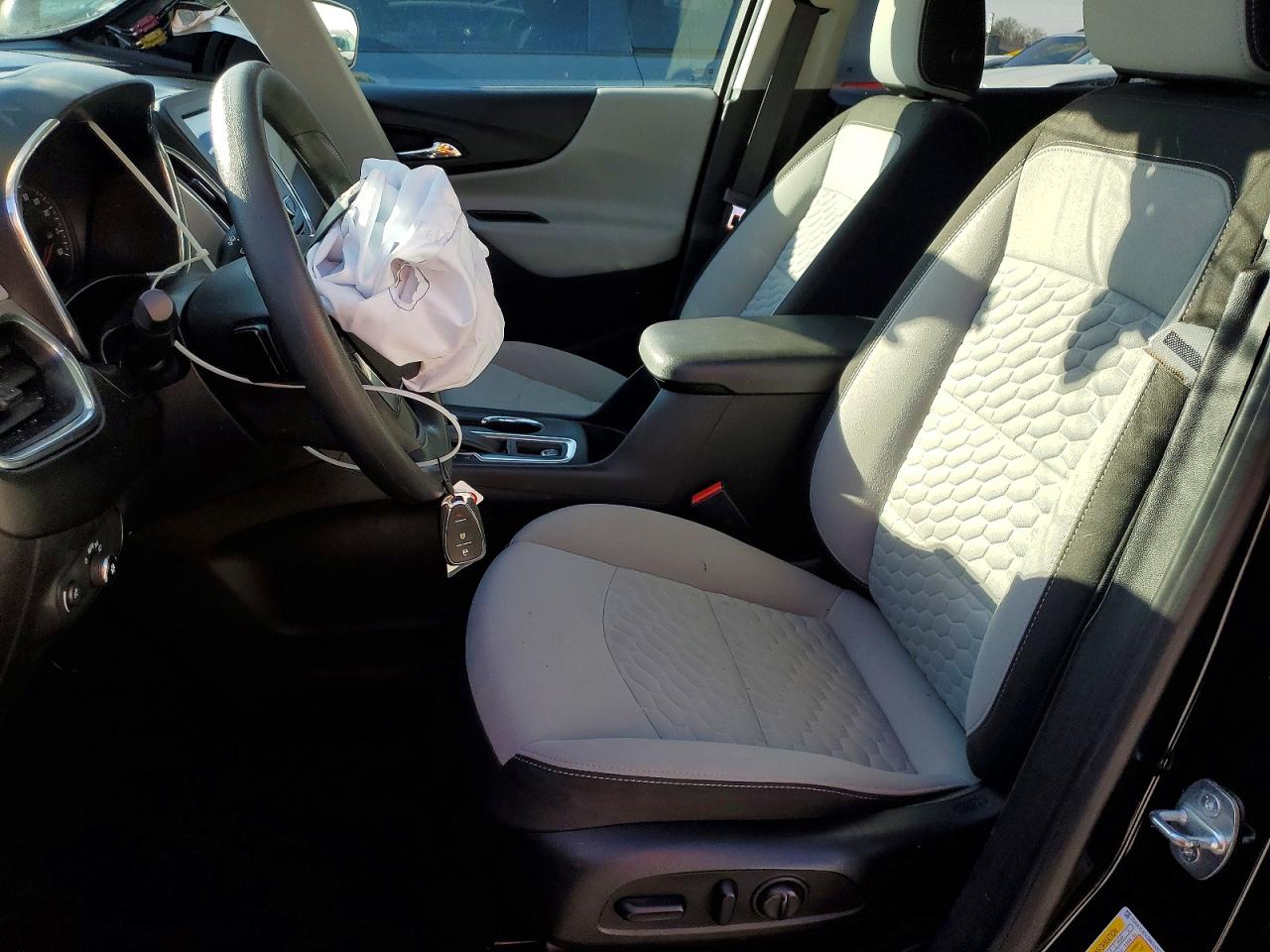 2021 CHEVROLET EQUINOX LT photo 7