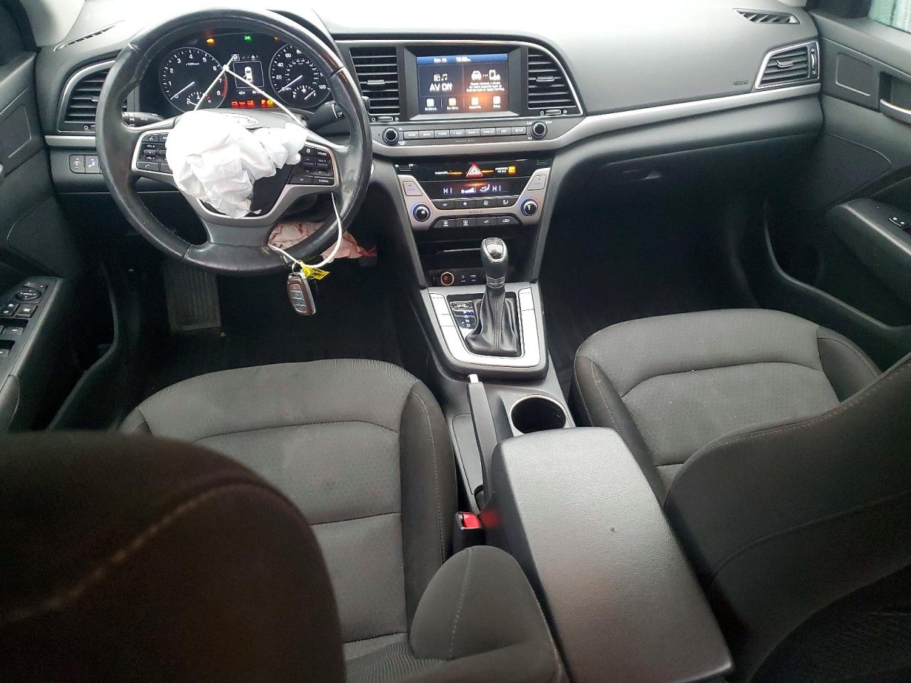 2018 HYUNDAI ELANTRA SEL photo 8
