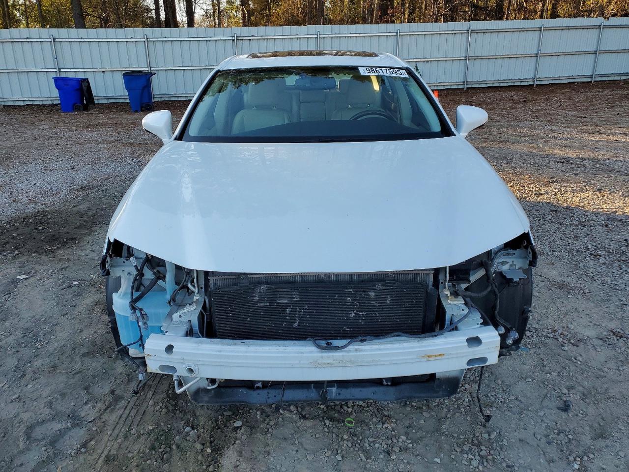 2013 LEXUS ES 350 photo 5