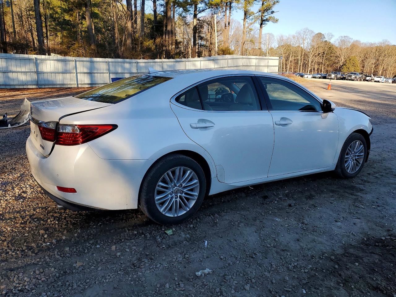 2013 LEXUS ES 350 photo 3