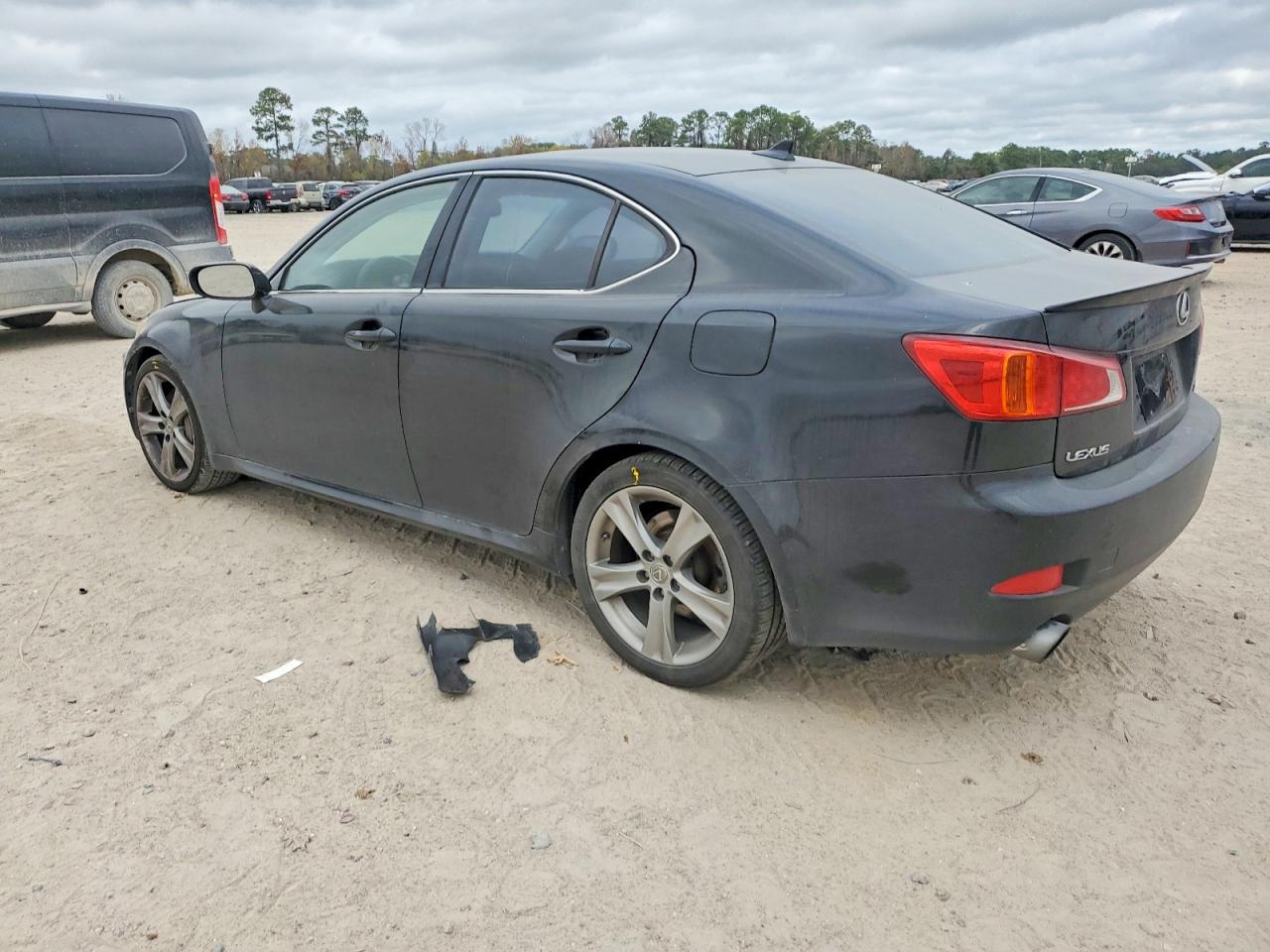 2009 LEXUS IS 350 photo 2