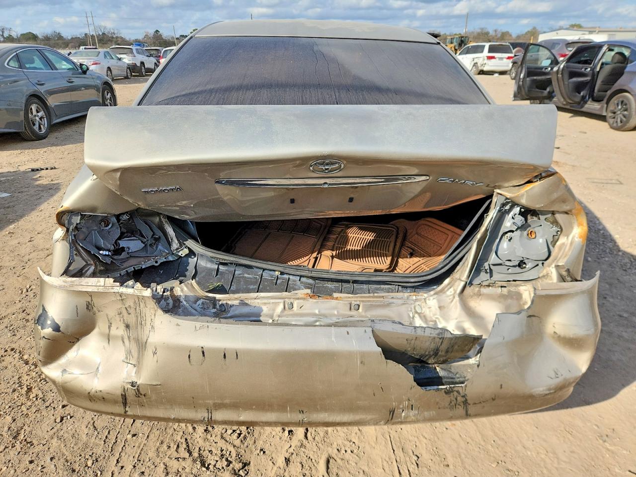 2005 TOYOTA CAMRY LE photo 6