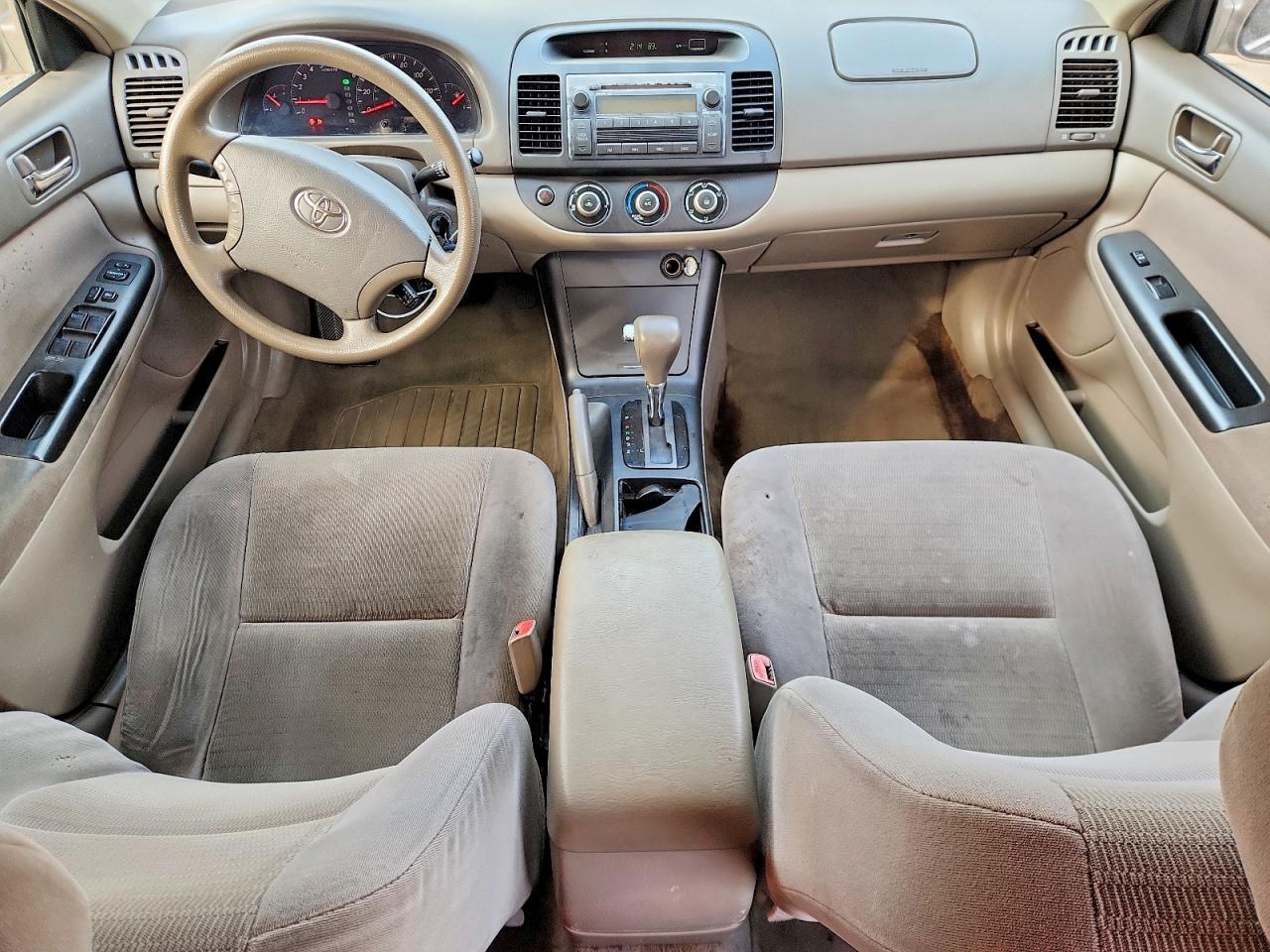 2005 TOYOTA CAMRY LE photo 8
