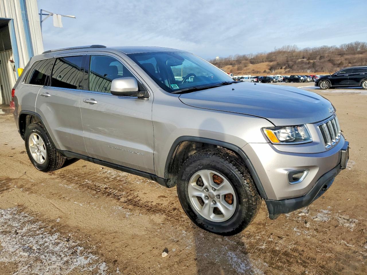 2016 JEEP GRAND CHEROKEE LAREDO photo 4
