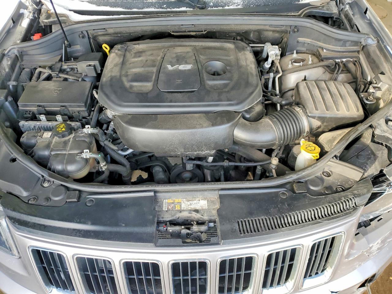 2016 JEEP GRAND CHEROKEE LAREDO photo 12
