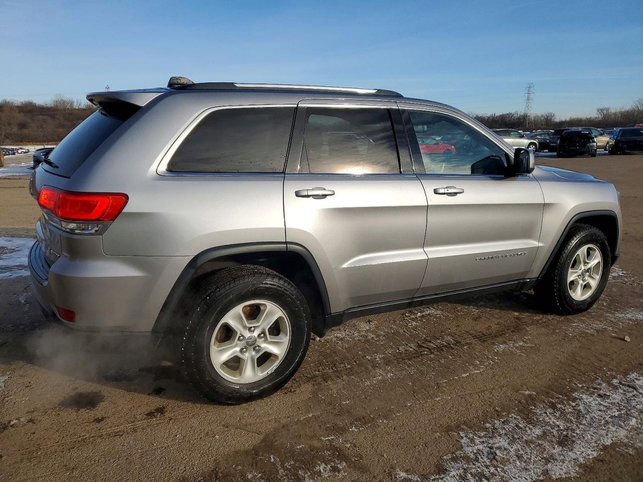 2016 JEEP GRAND CHEROKEE LAREDO photo 3