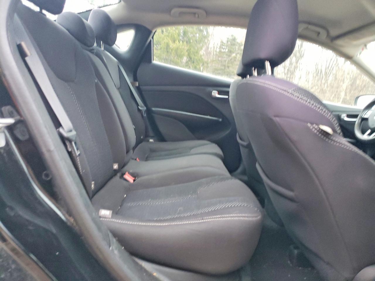 2014 DODGE DART SXT photo 10