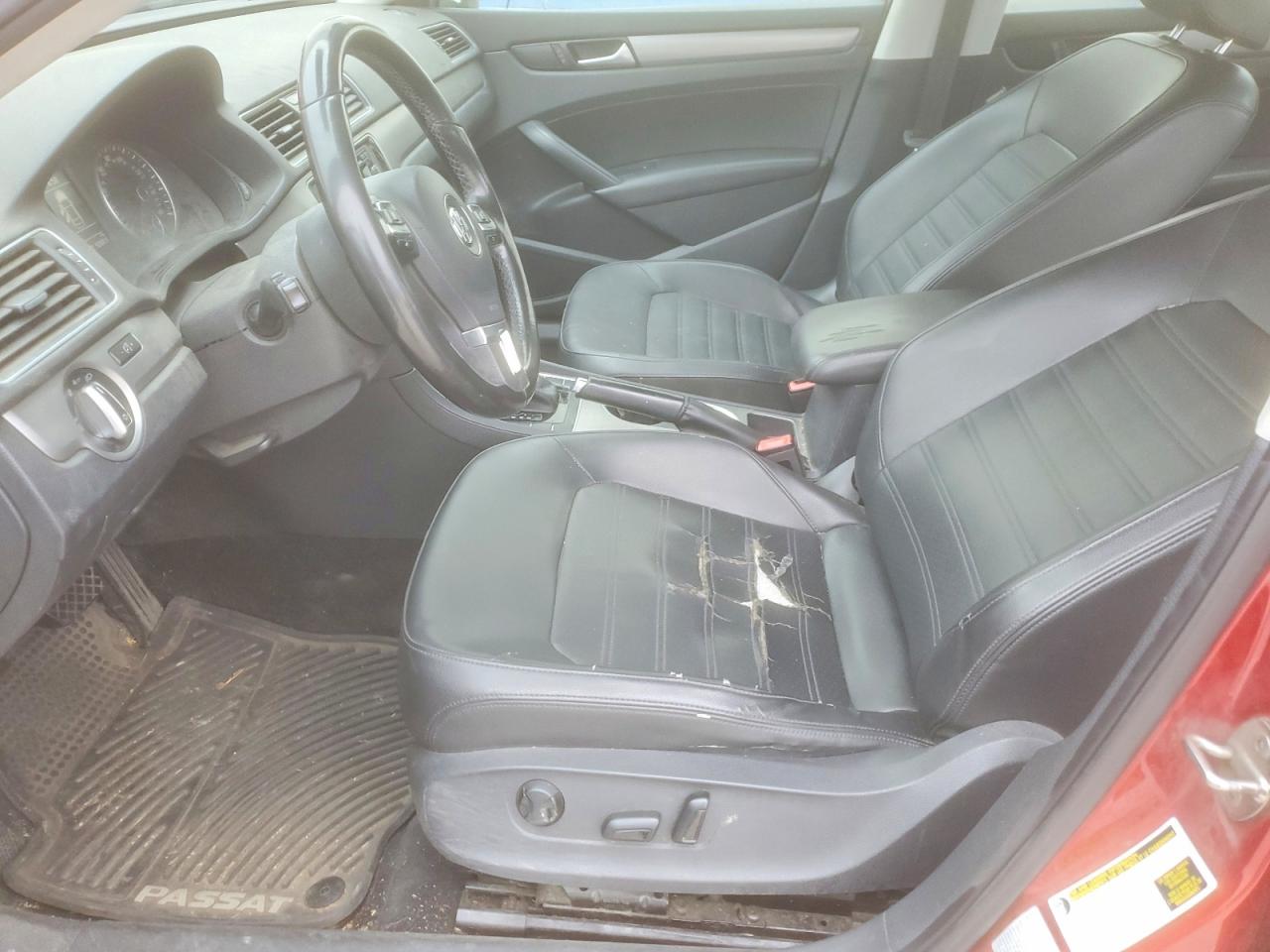 2015 VOLKSWAGEN PASSAT SE photo 7