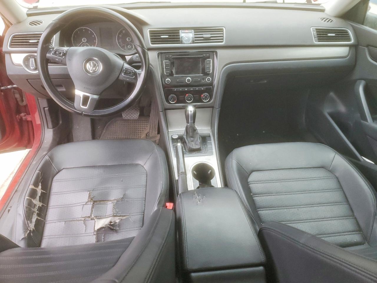 2015 VOLKSWAGEN PASSAT SE photo 8