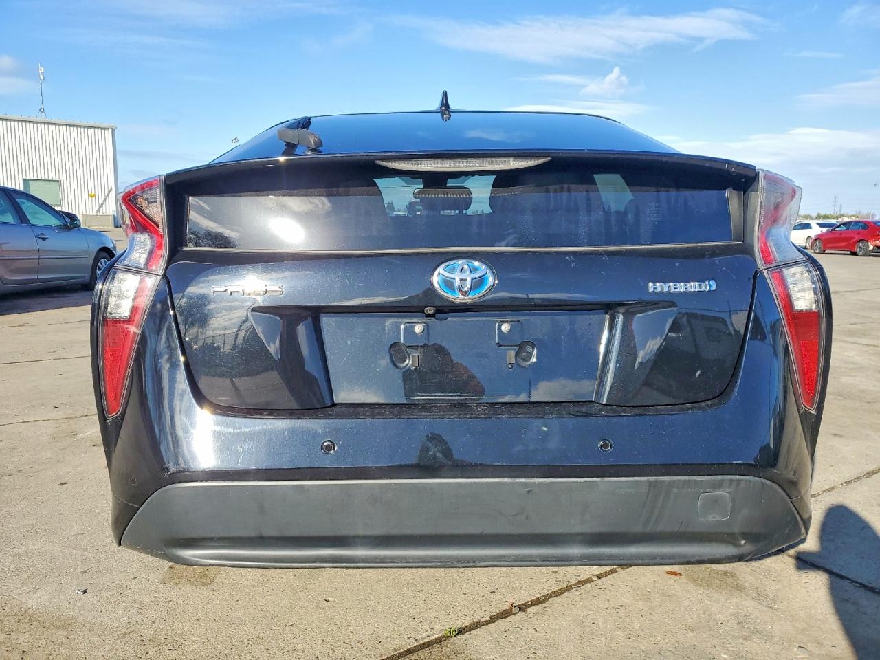 2018 TOYOTA PRIUS photo 6