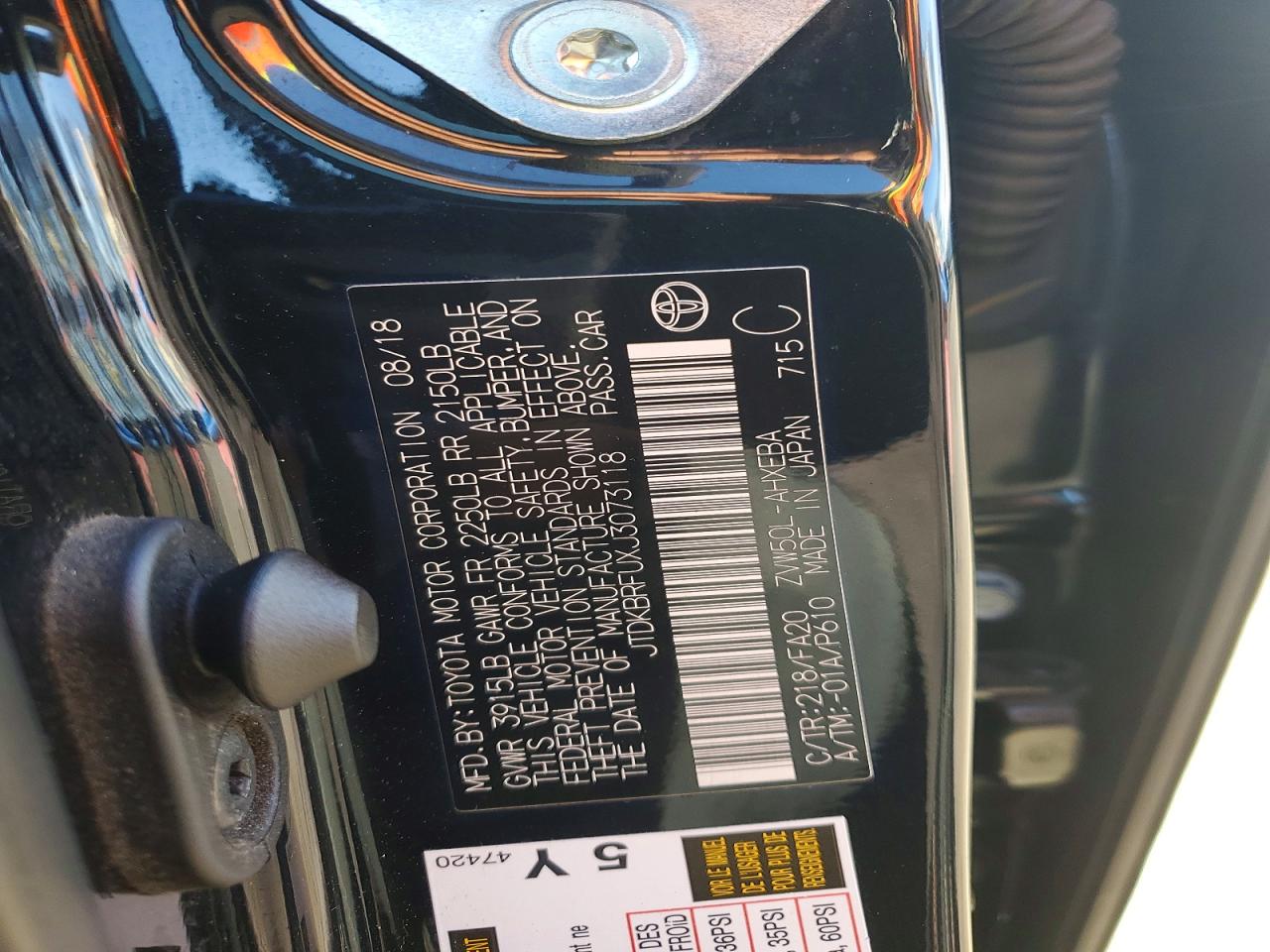 2018 TOYOTA PRIUS photo 13