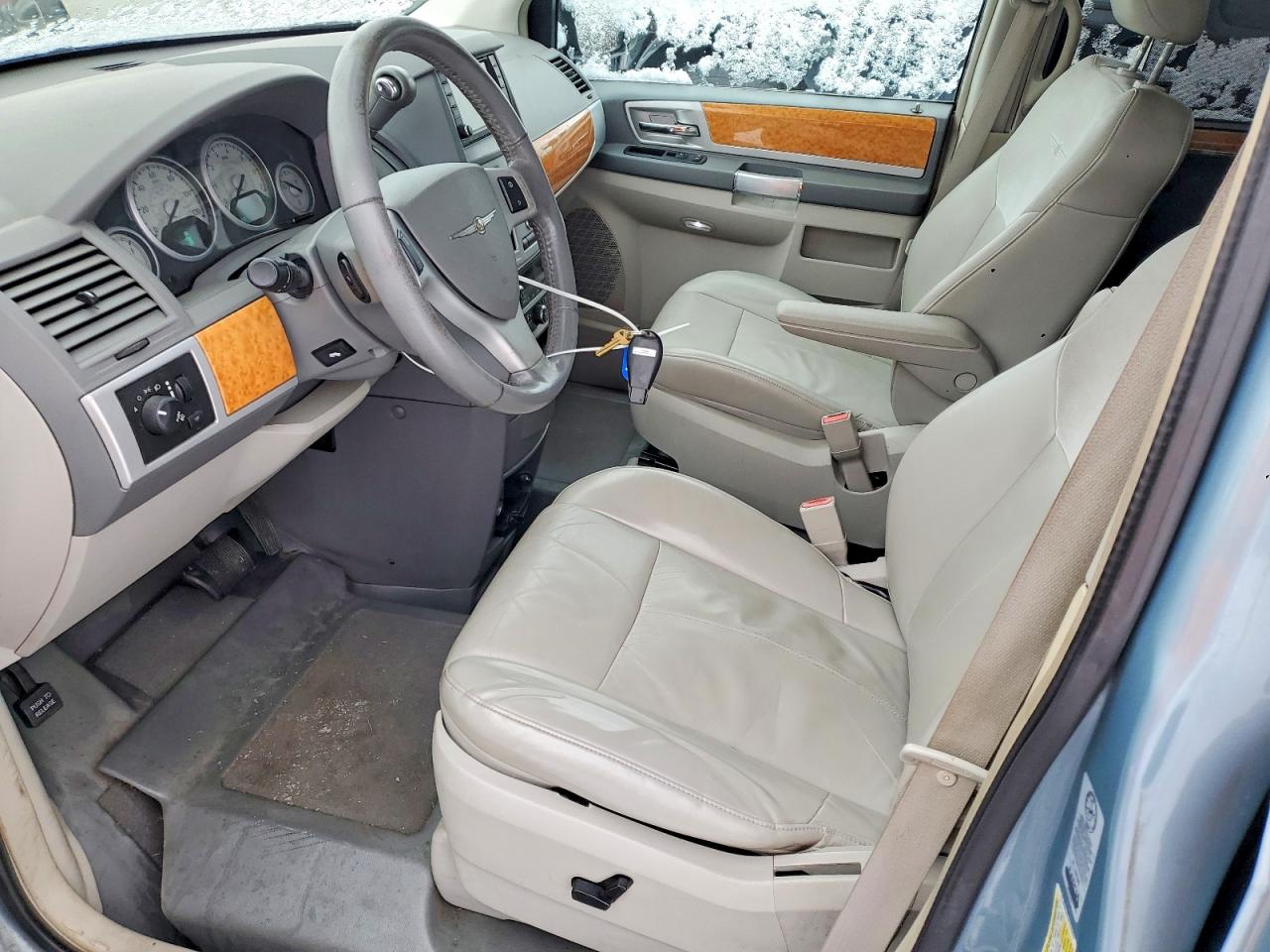 2008 CHRYSLER TOWN & COUNTRY LIMITED photo 7