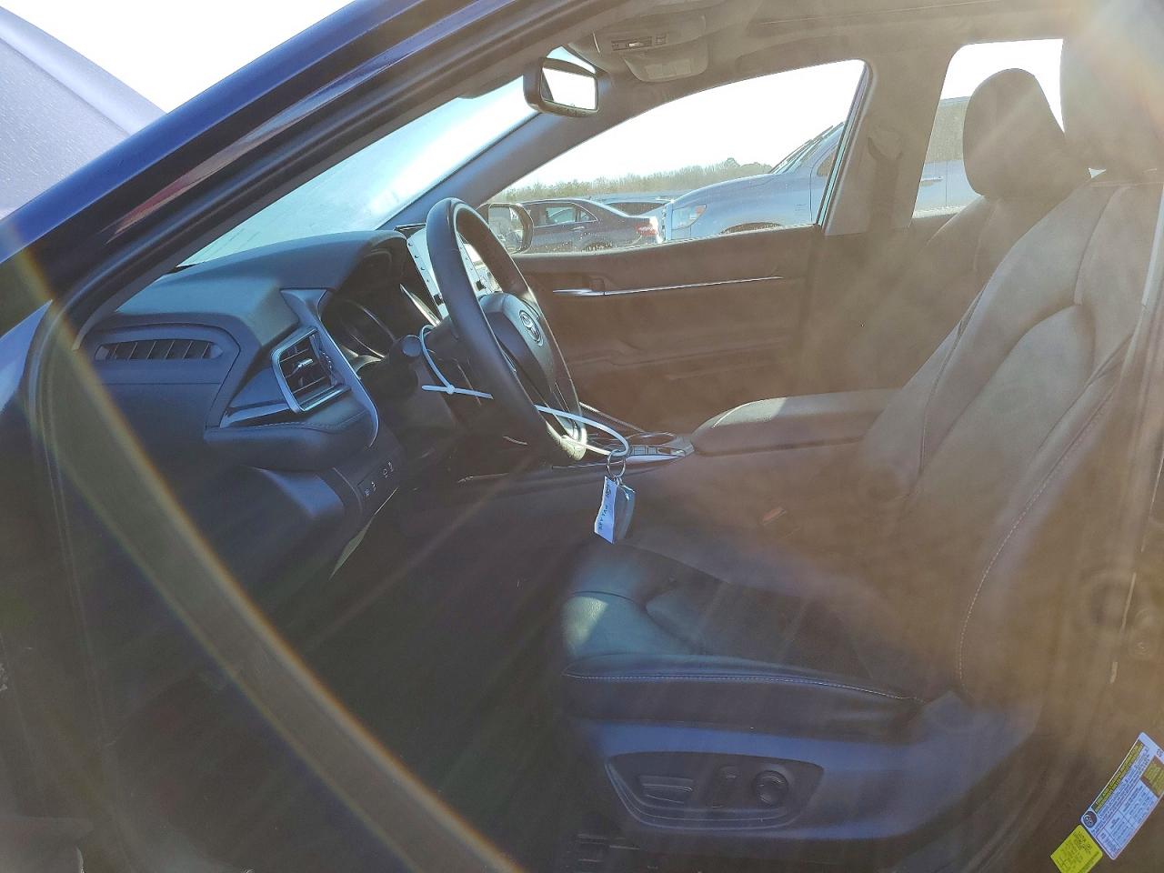 2021 TOYOTA CAMRY XSE photo 13