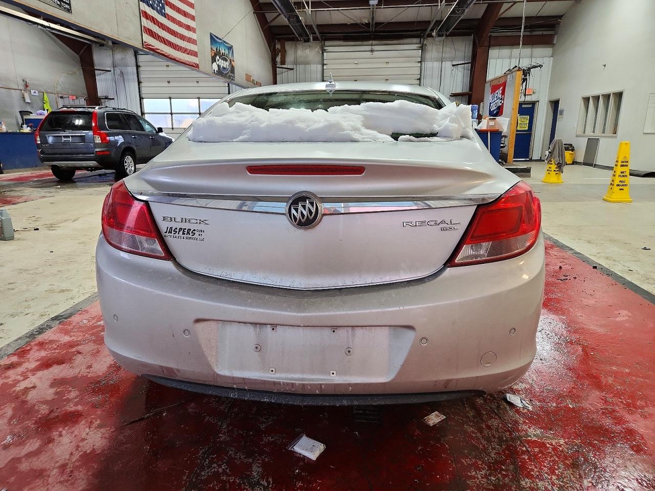 2011 BUICK REGAL CXL photo 11