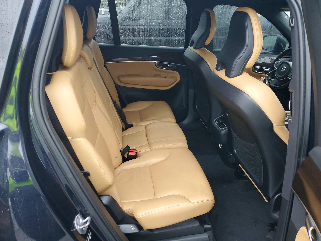 2019 VOLVO XC90 T6 MOMENTUM photo 11