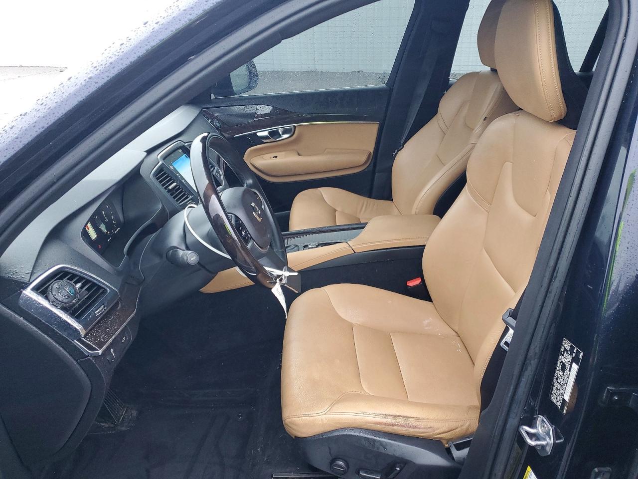 2019 VOLVO XC90 T6 MOMENTUM photo 7