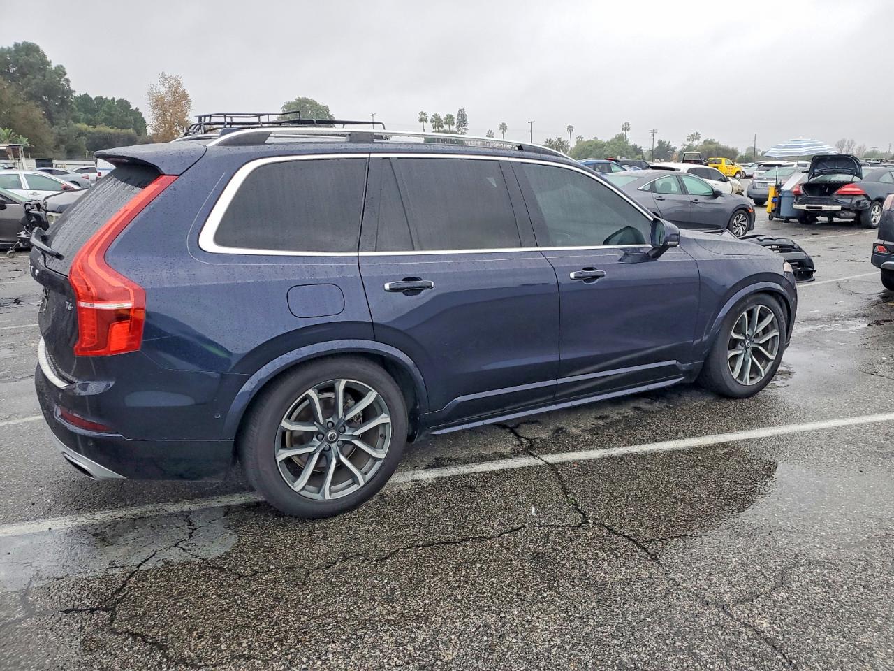 2019 VOLVO XC90 T6 MOMENTUM photo 3