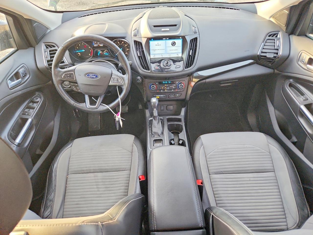 2017 FORD ESCAPE photo 8