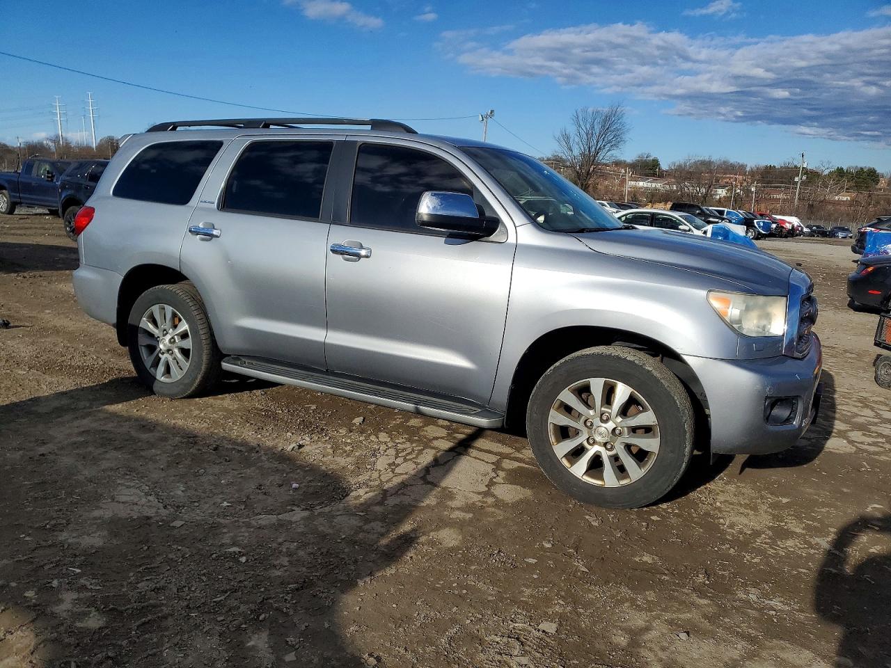 2011 TOYOTA SEQUOIA LIMITED photo 4