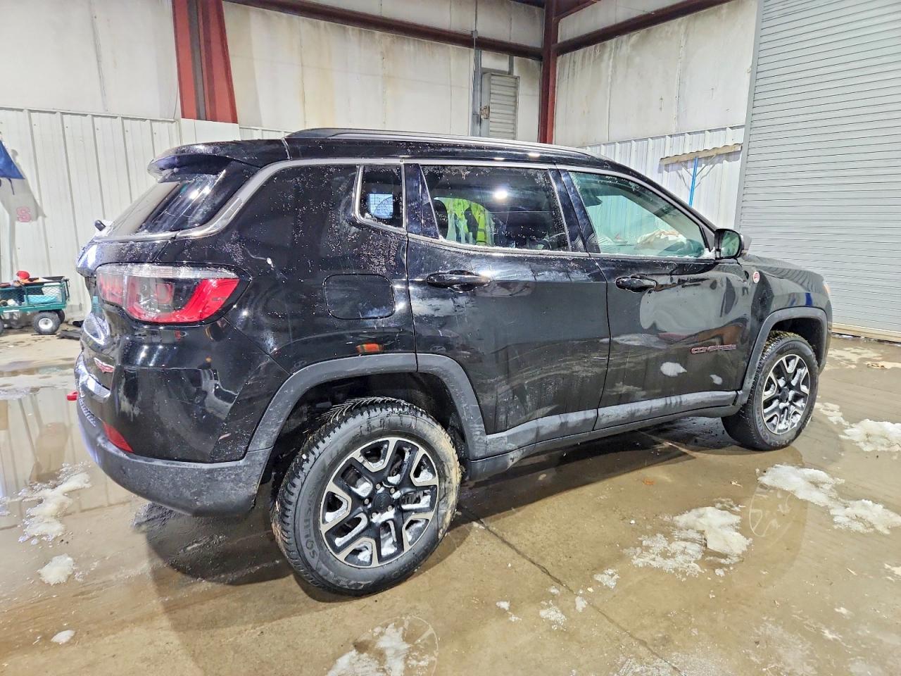 2021 JEEP COMPASS TRAILHAWK photo 3