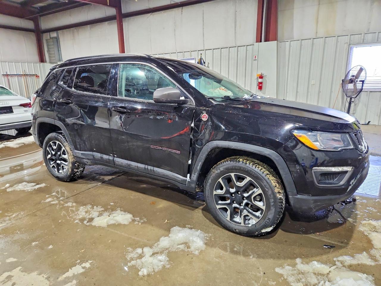 2021 JEEP COMPASS TRAILHAWK photo 4