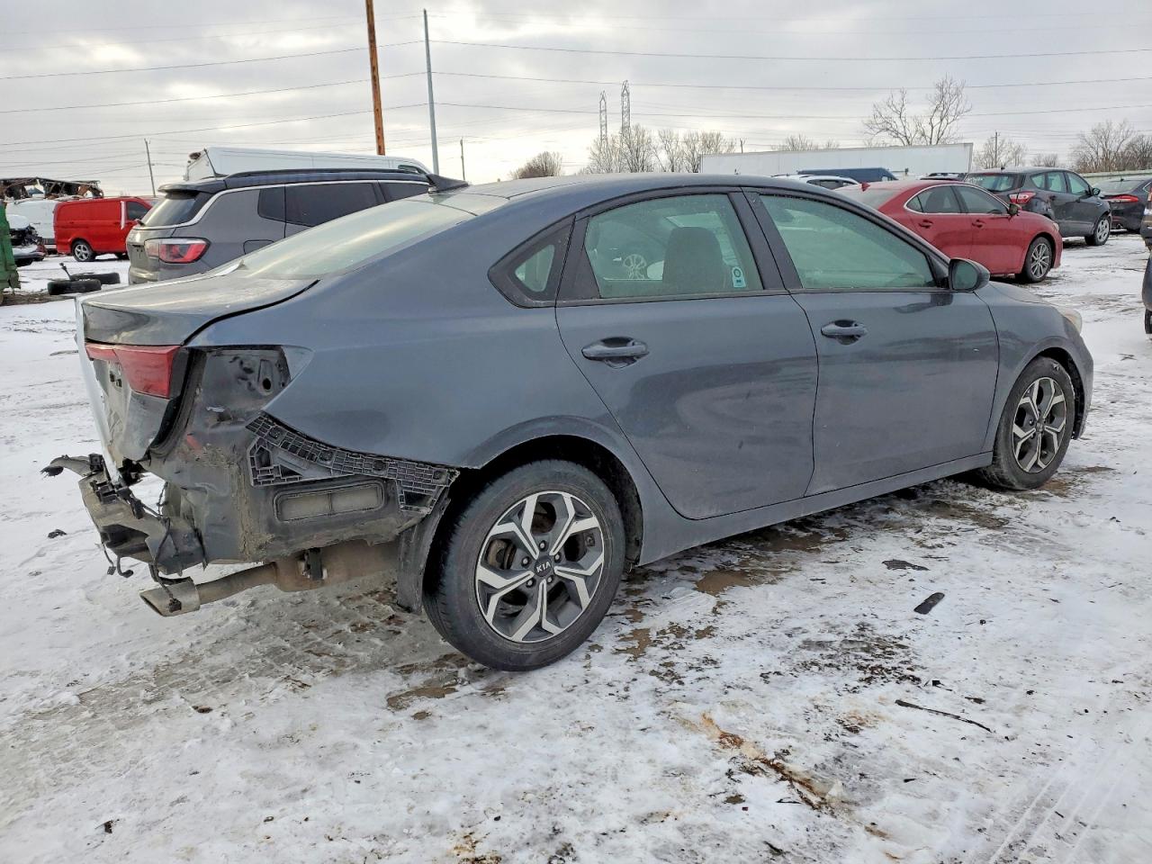 2021 KIA FORTE FE photo 3