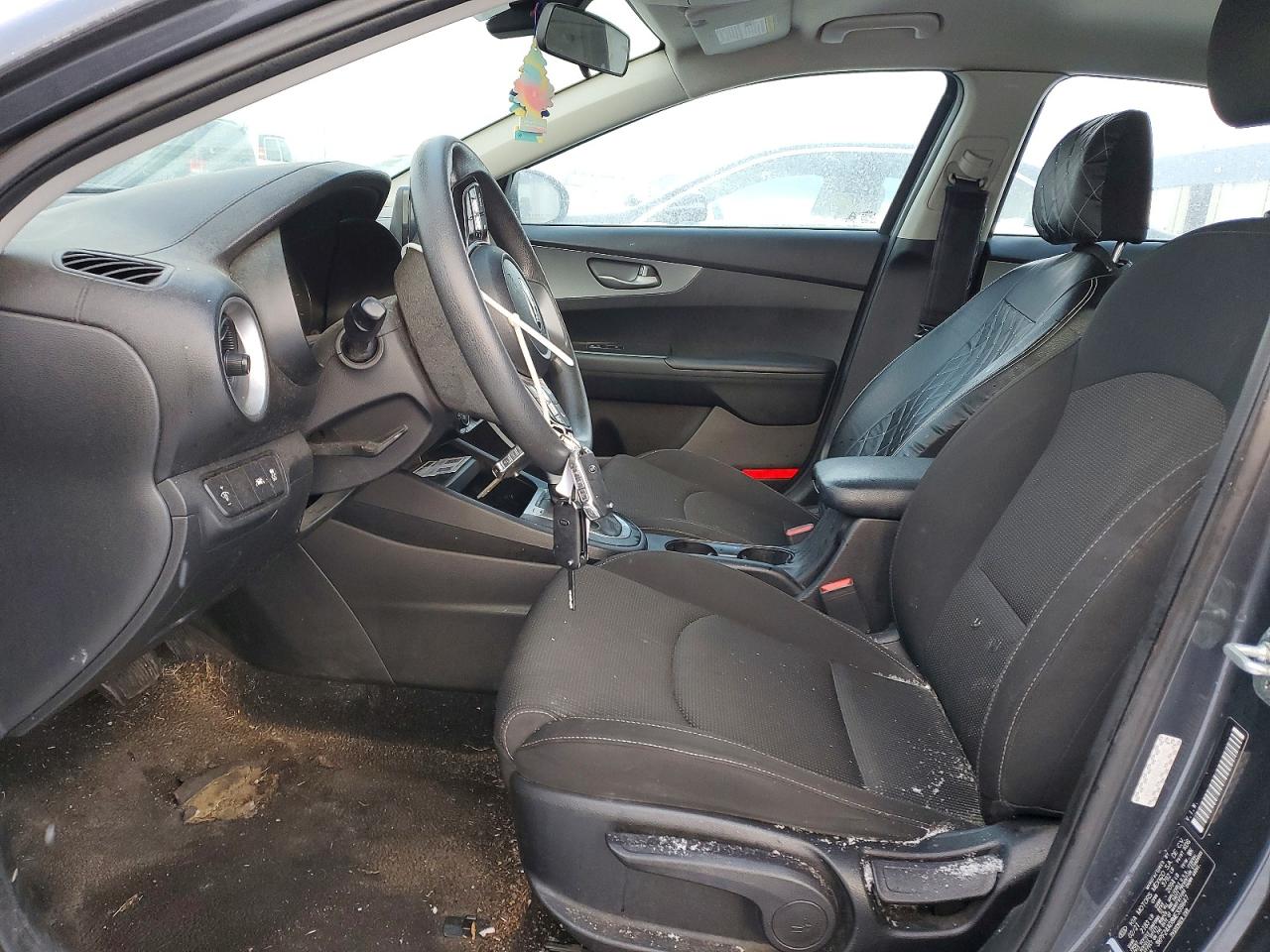 2021 KIA FORTE FE photo 7