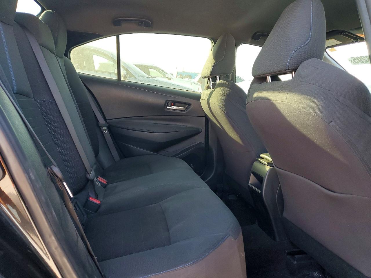 2020 TOYOTA COROLLA SE photo 10