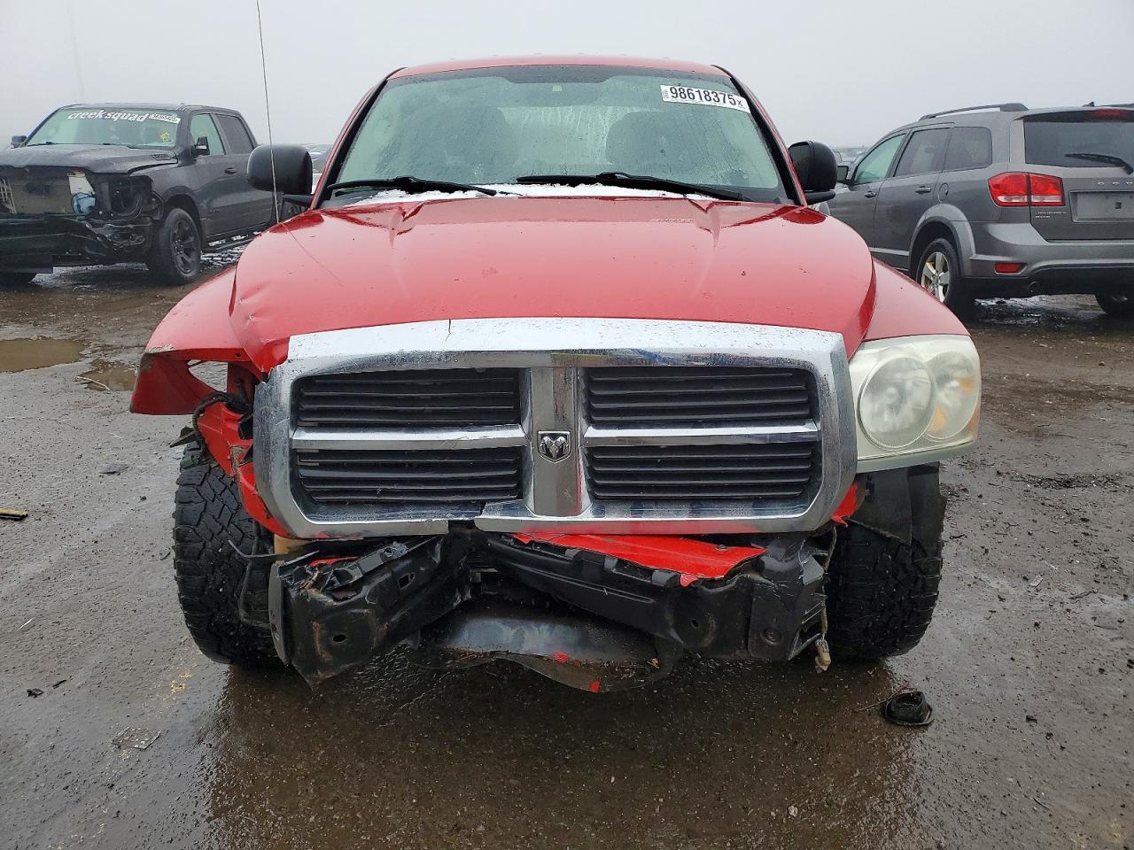 2005 DODGE DAKOTA QUAD SLT photo 5