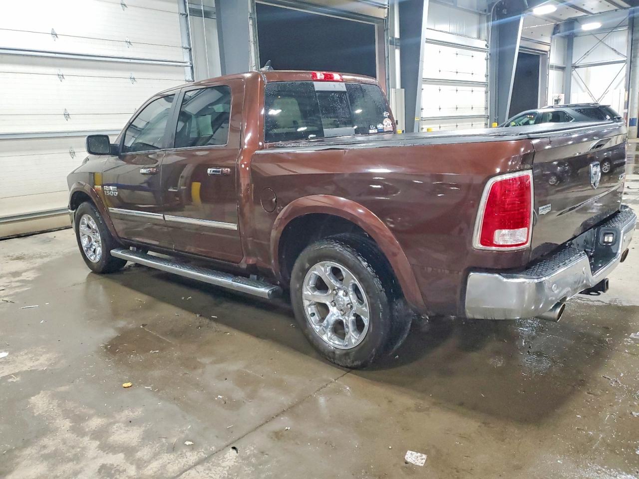 2014 RAM 1500 LARAMIE photo 4