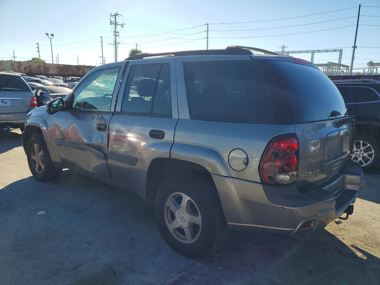 2005 CHEVROLET TRAILBLAZER LS photo 3