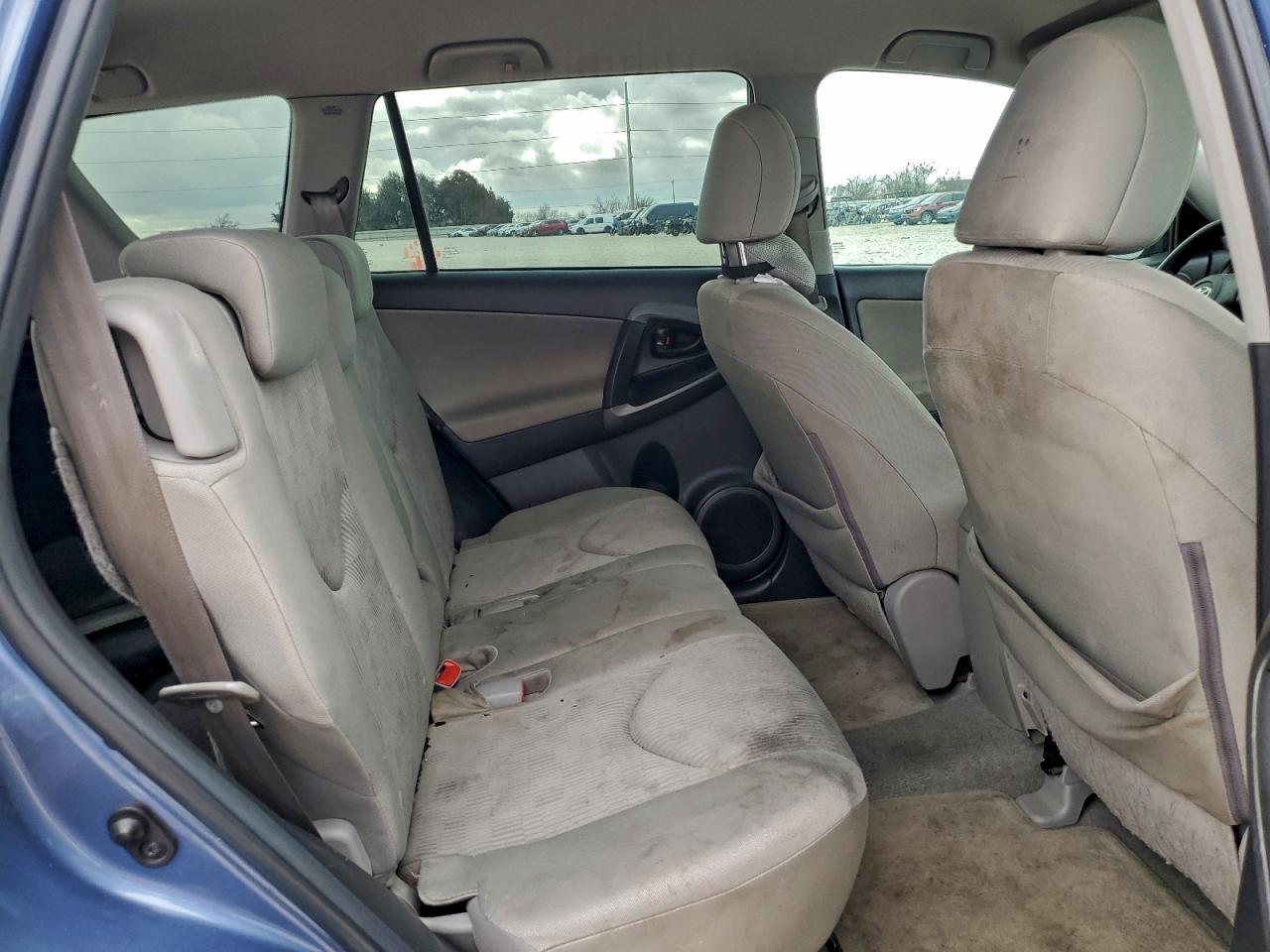 2010 TOYOTA RAV4 photo 11