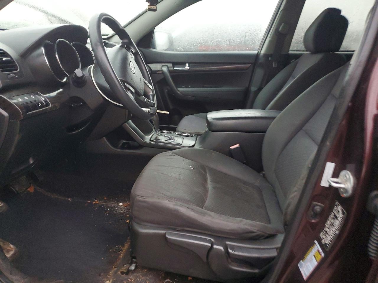 2011 KIA SORENTO BASE photo 13