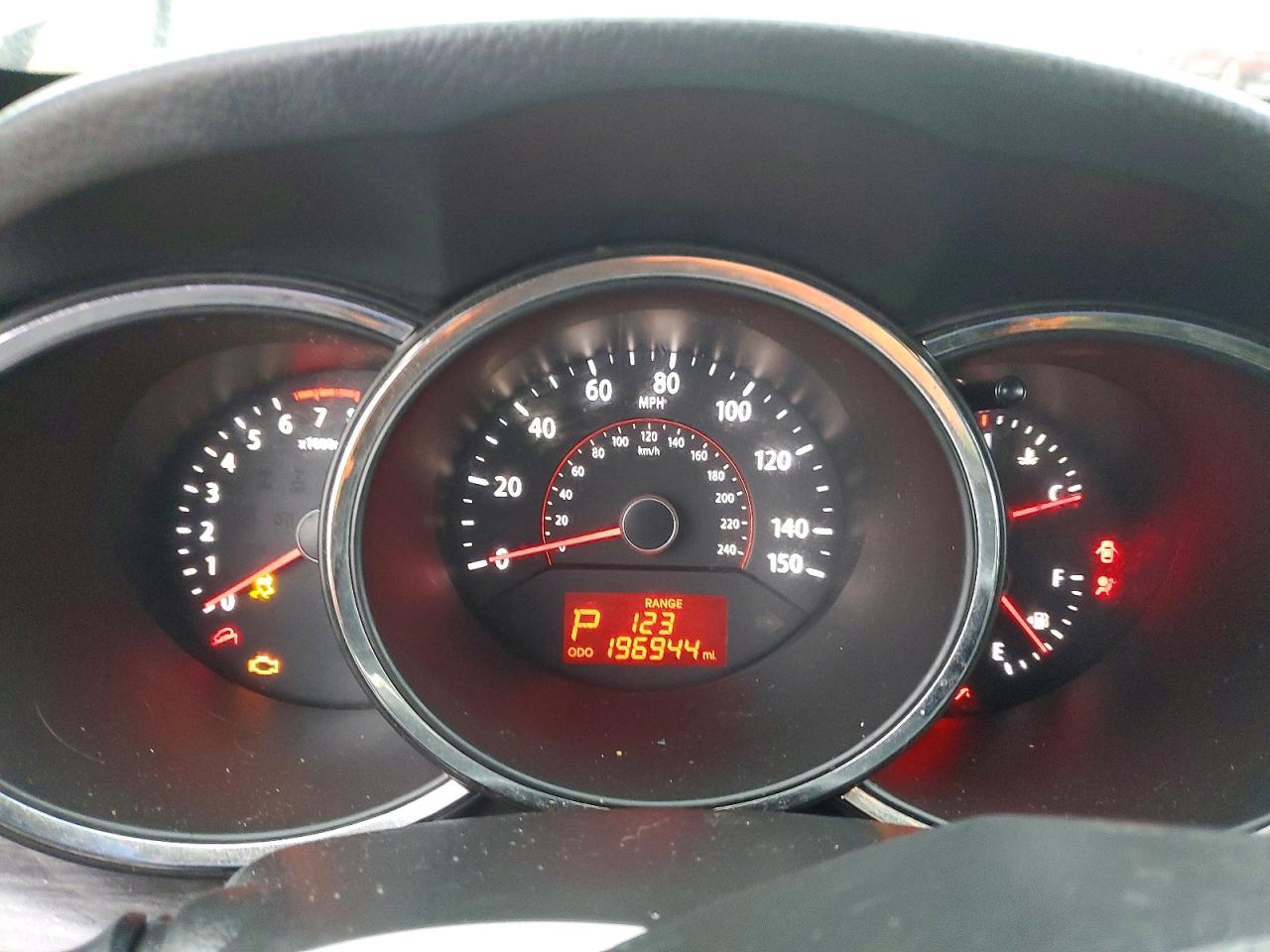2011 KIA SORENTO BASE photo 17