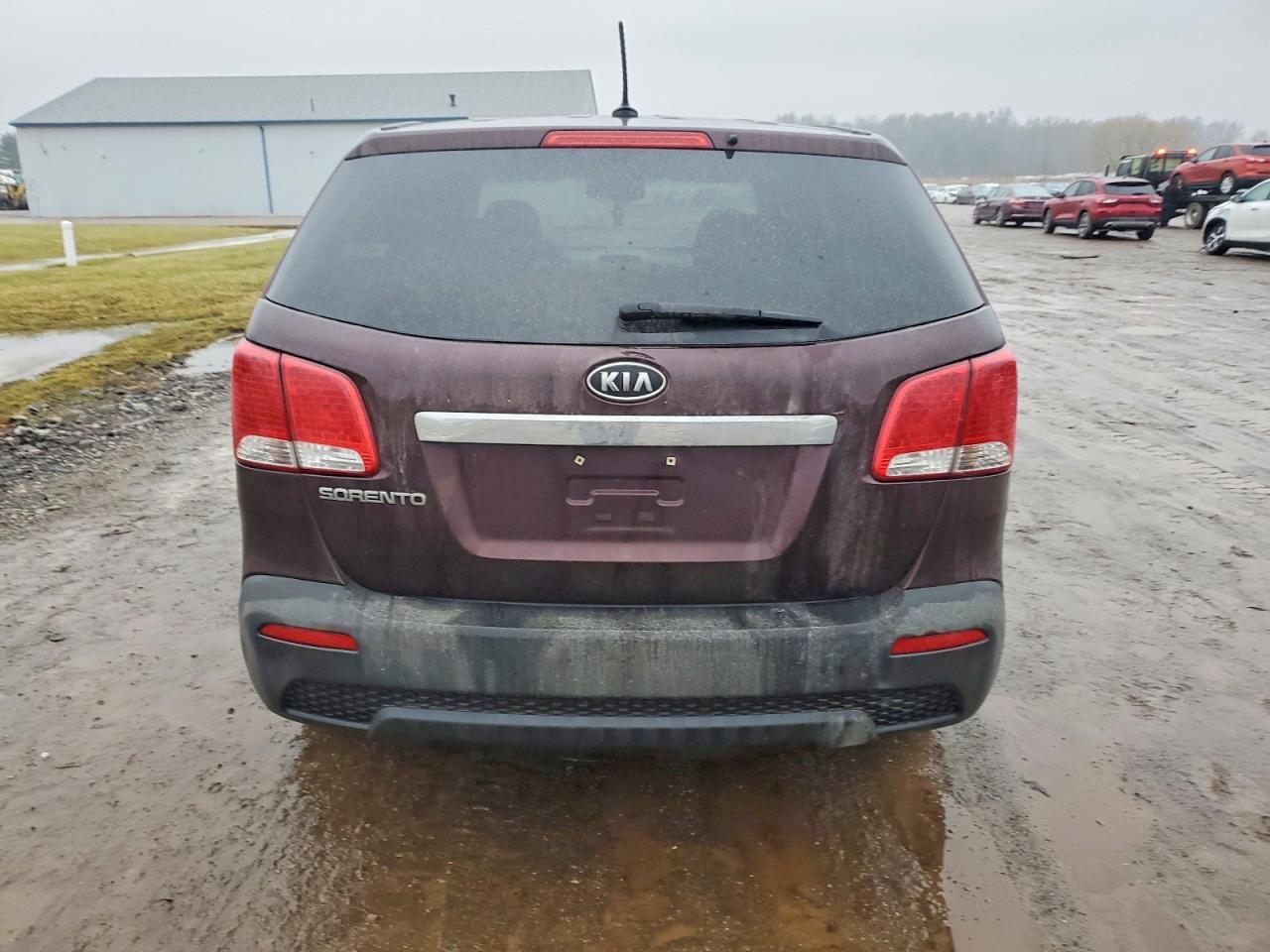 2011 KIA SORENTO BASE photo 11