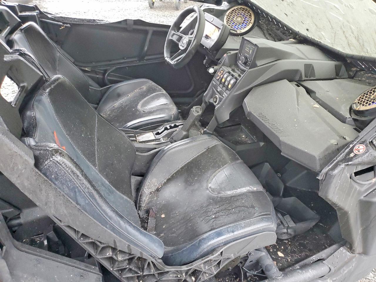 2021 CAN-AM MAVERICK X RS UTILITY VEHICLE photo 13