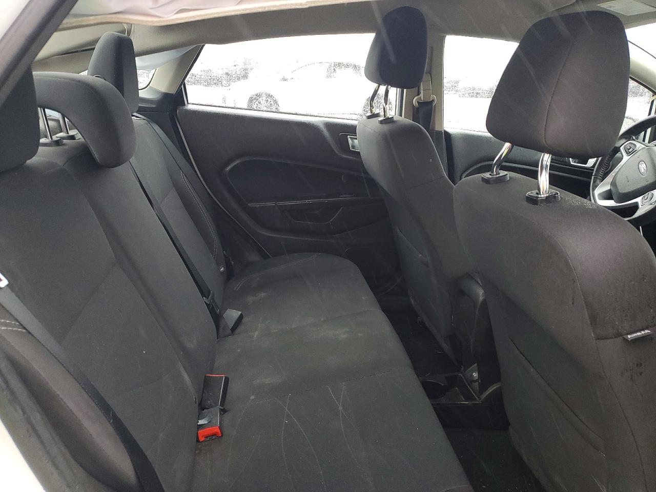 2016 FORD FIESTA SE photo 10
