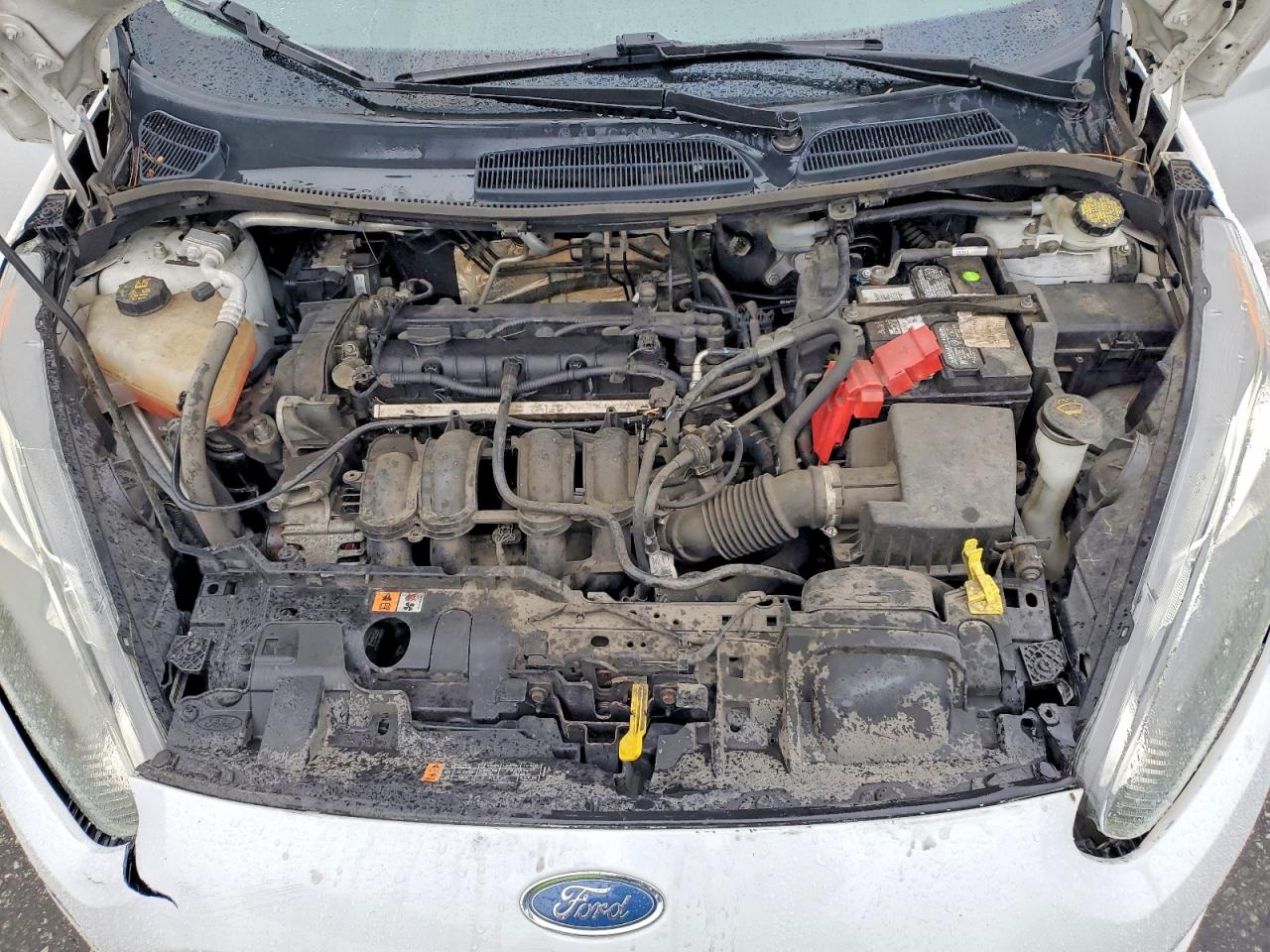 2016 FORD FIESTA SE photo 11