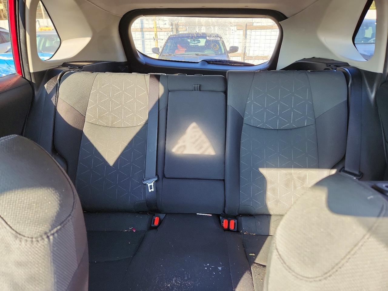 2024 TOYOTA RAV4 XLE photo 10
