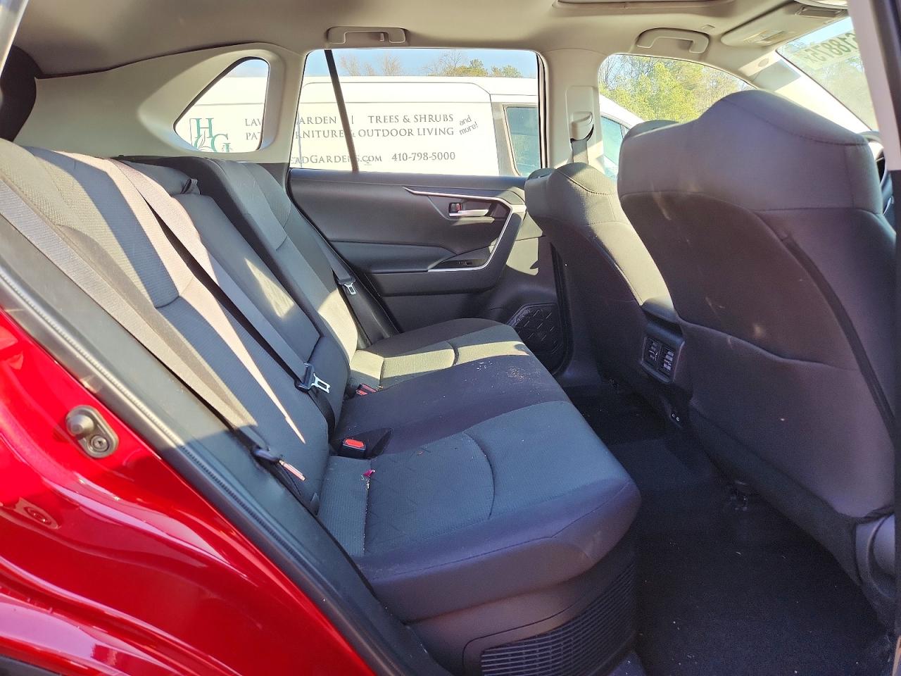 2024 TOYOTA RAV4 XLE photo 11