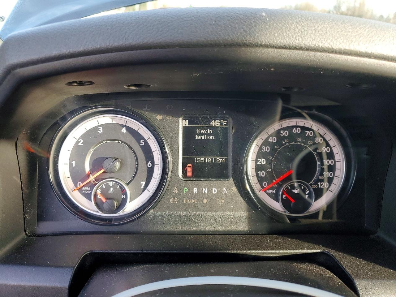 2018 RAM 1500 SLT photo 9