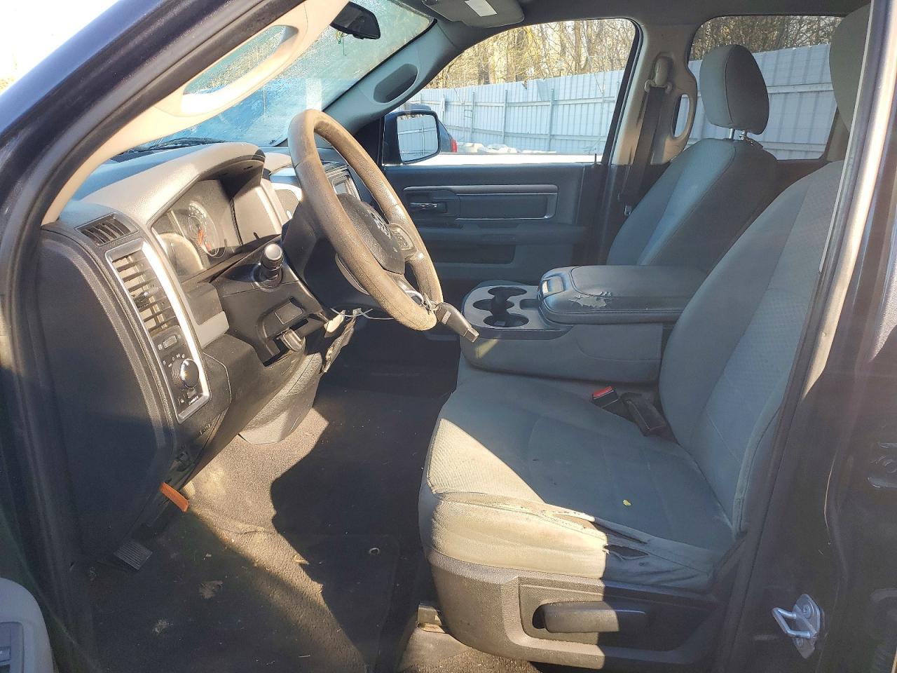 2018 RAM 1500 SLT photo 7