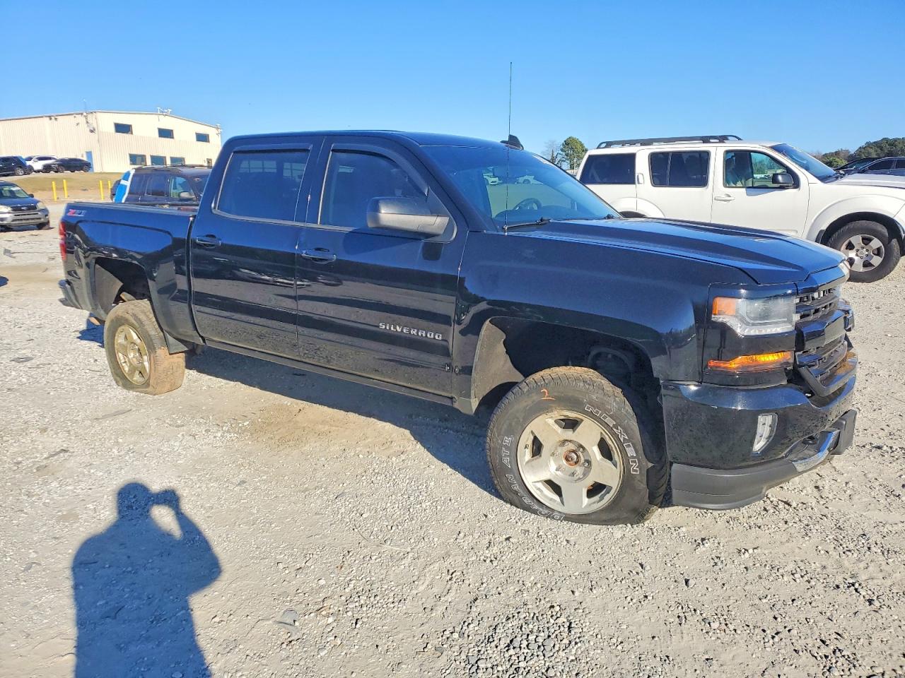2016 CHEVROLET SILVERADO K1500 LT photo 4