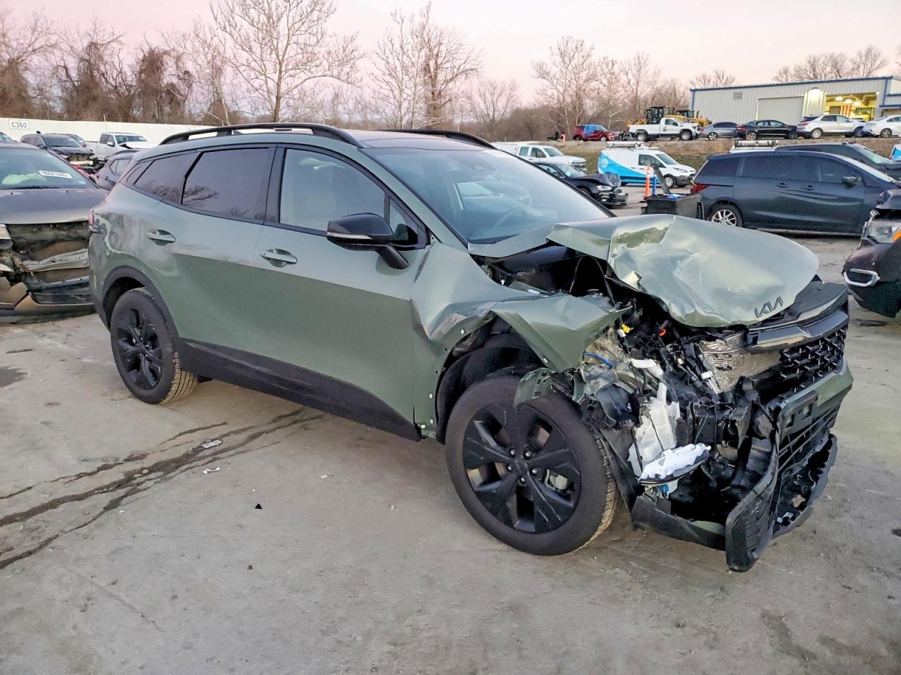 2025 KIA SPORTAGE X LINE photo 4