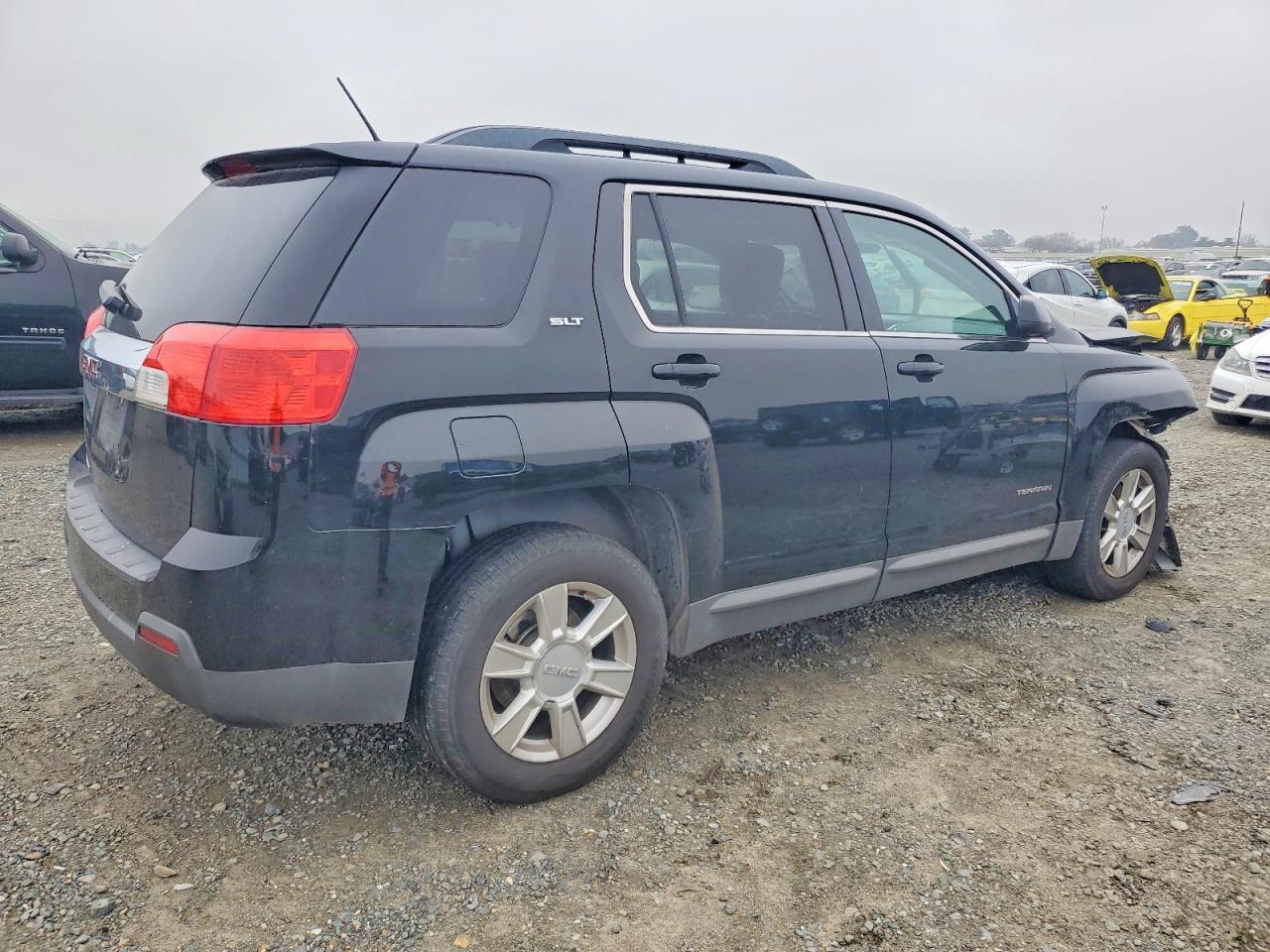 2013 GMC TERRAIN SLT photo 3