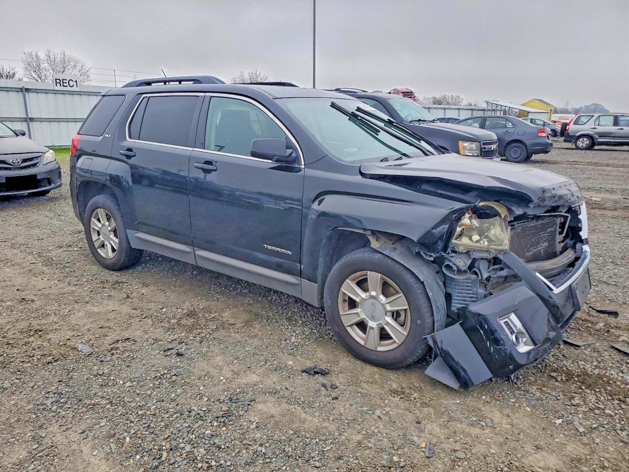 2013 GMC TERRAIN SLT photo 4