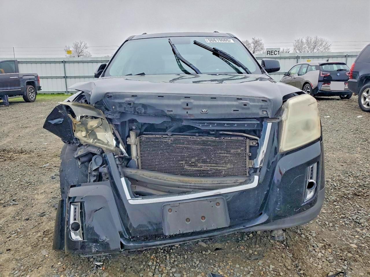 2013 GMC TERRAIN SLT photo 5