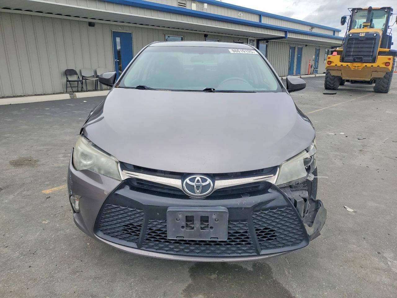 2017 TOYOTA CAMRY LE photo 5