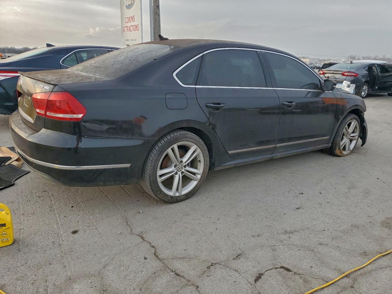 2014 VOLKSWAGEN PASSAT SEL photo 3