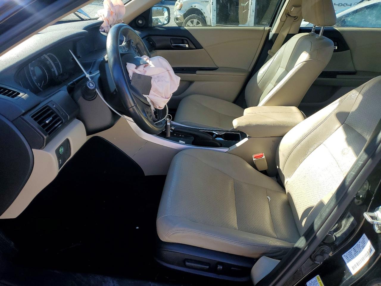 2014 HONDA ACCORD photo 7